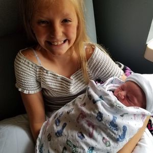 Meet your Posher, Laurie